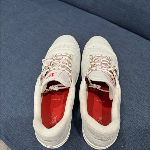Louis Vuitton TRAINERS LV SIZE 12 - Picture 5 of 5
